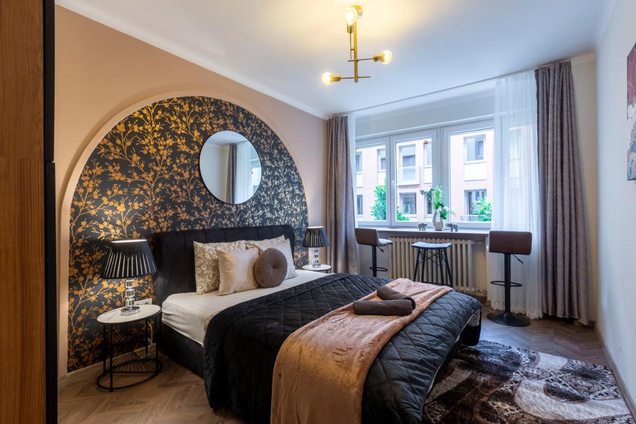Stylish Quentin Apartment In The King Street Budapest Kültér fotó