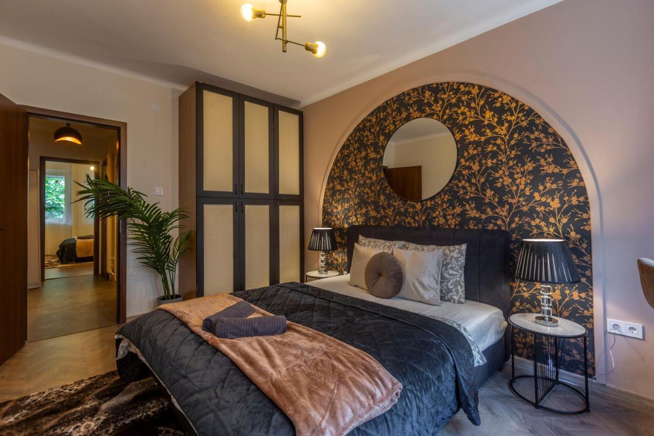 Stylish Quentin Apartment In The King Street Budapest Kültér fotó