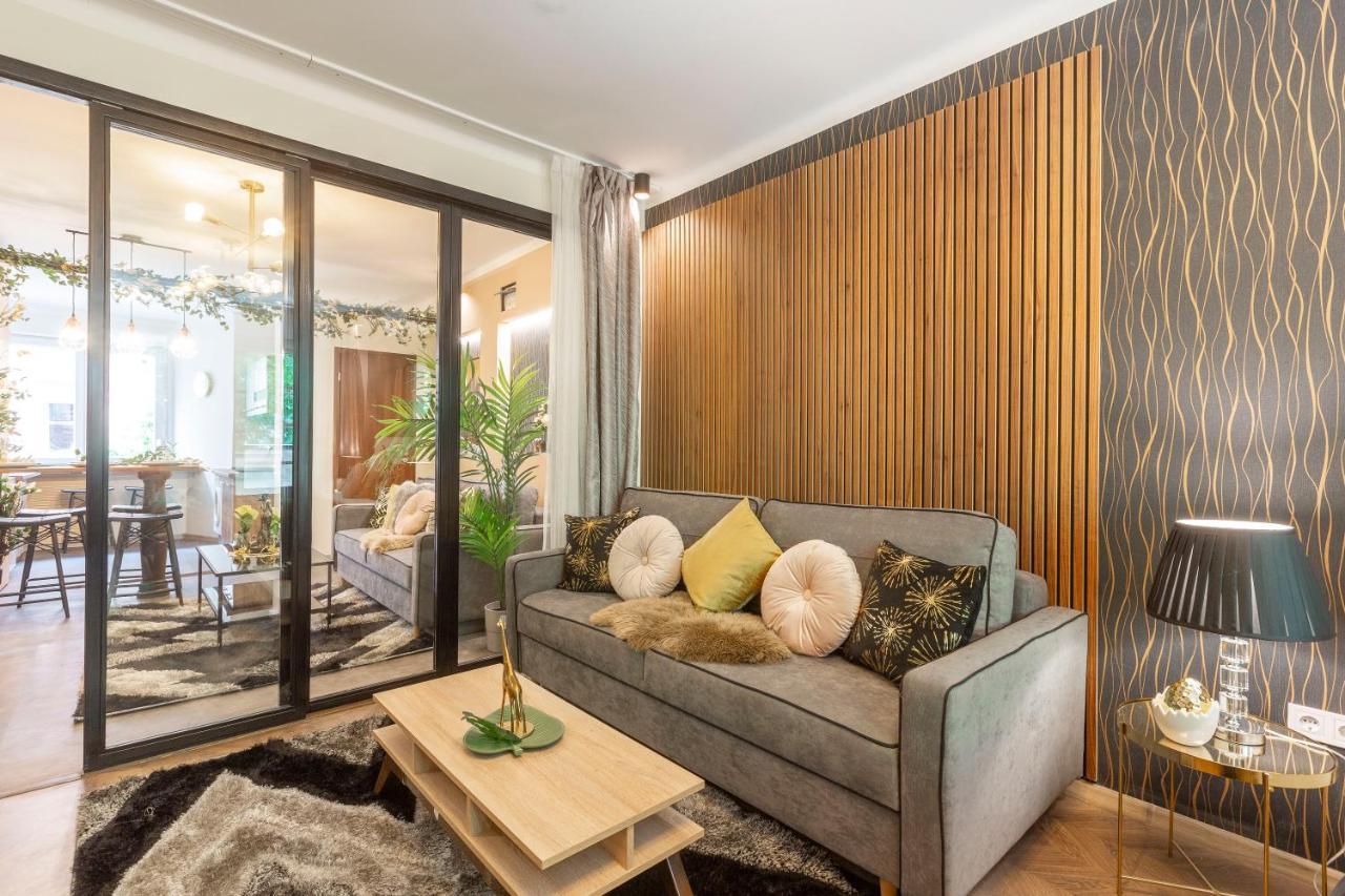 Stylish Quentin Apartment In The King Street Budapest Kültér fotó